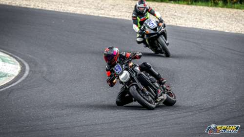 photo moto sur circuit Virage 9 par Vampyrs