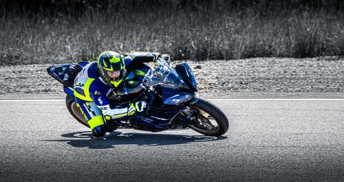 photo moto sur circuit Nouvelle combi par Akiokunn